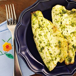 Grilled fish fillet with pesto sauce