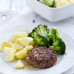 Steak Tartare Burgers with Ham