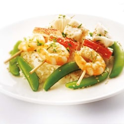 Fish skewers with sugar peas and lime mayonnaise